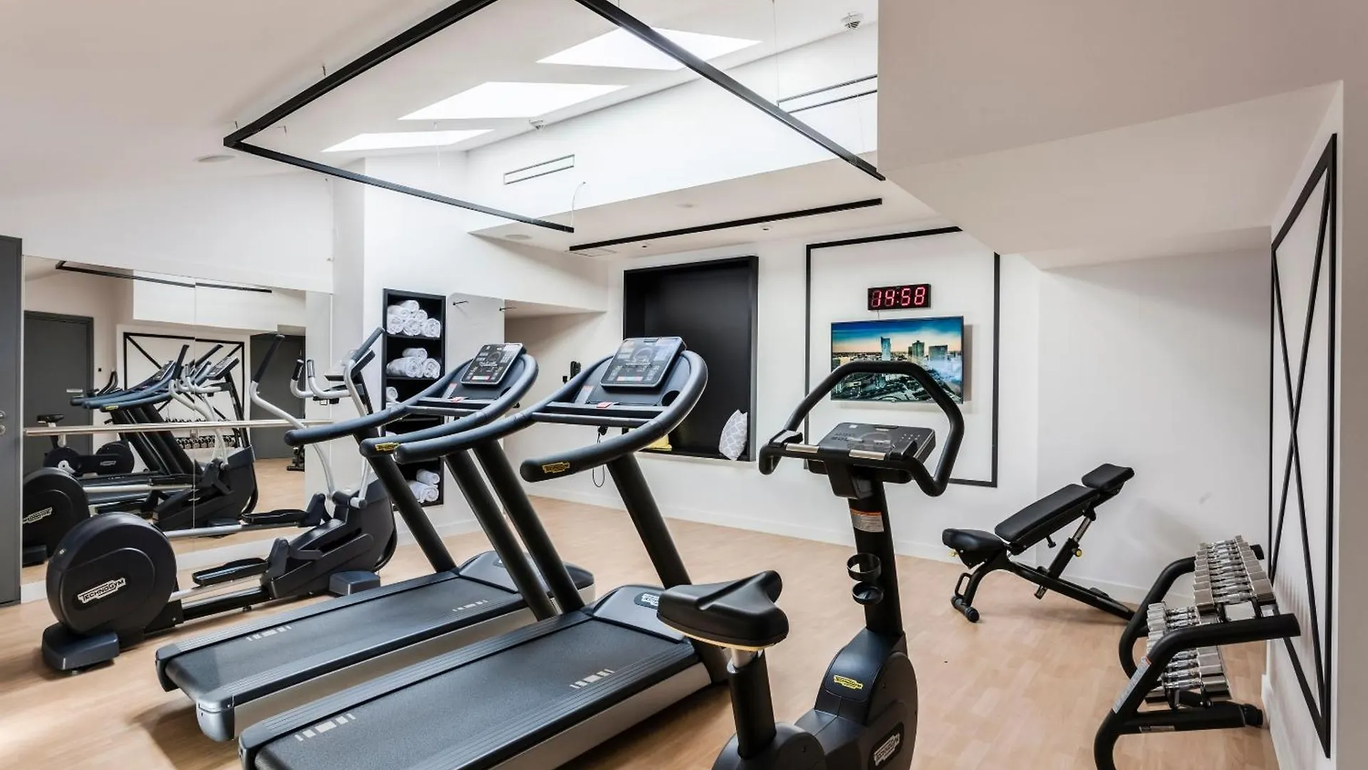 Hotel Indigo Warsaw Nowy Swiat By Ihg